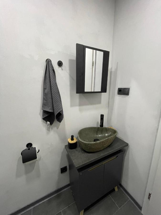 베를린 Bright: Flat With Balcony - Kitchen - Free Parking 아파트 외부 사진