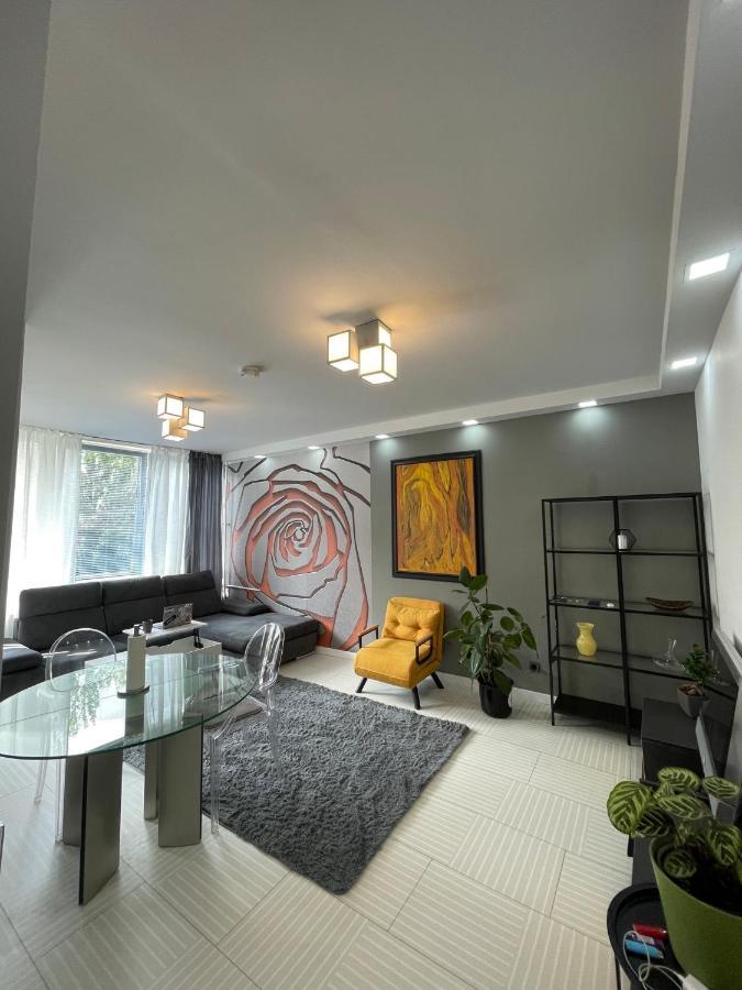 베를린 Bright: Flat With Balcony - Kitchen - Free Parking 아파트 외부 사진